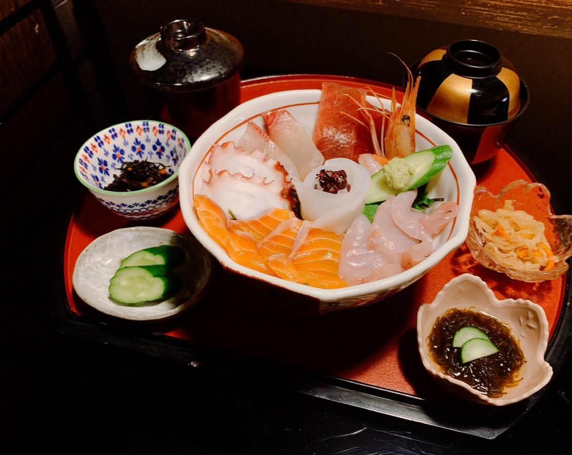 海鮮丼